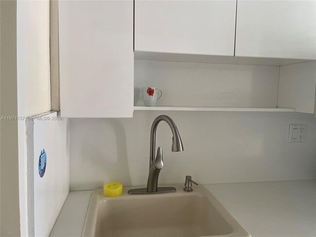 Building Photo - 250 174th St