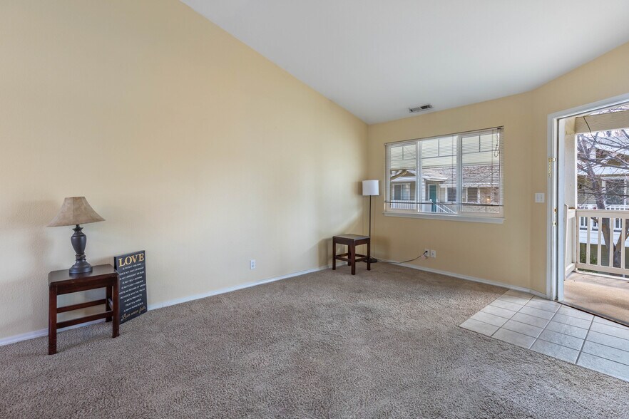 Building Photo - 509 State St