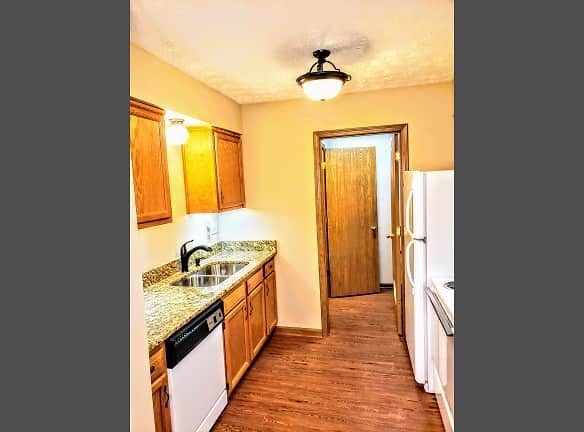 Building Photo - 382 Waterside Avenue