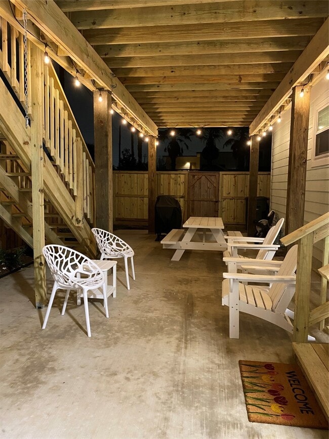 Building Photo - 4127 Avenue T 1/2