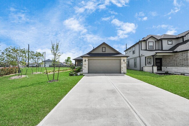 Building Photo - 2643 Oakleaf Ash Ln