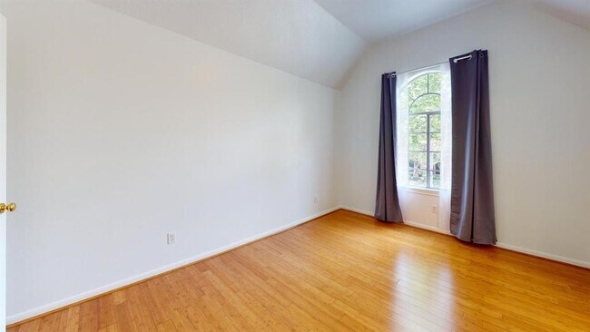 Building Photo - 3914 Fordham Park Ct