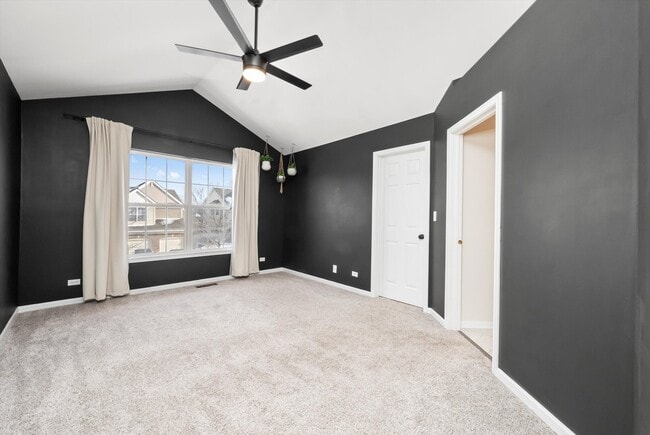 Building Photo - 898 McKenzie Station Dr