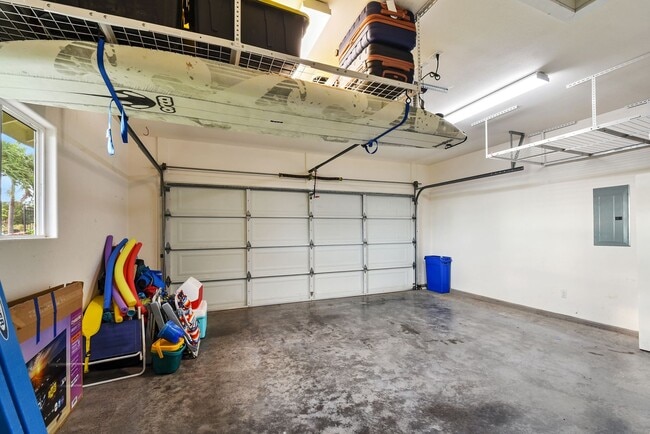 Building Photo - 73-1311 Nawahie Loop