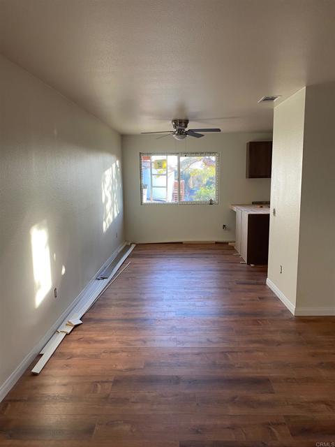 Building Photo - 2319 Ridgeway Dr