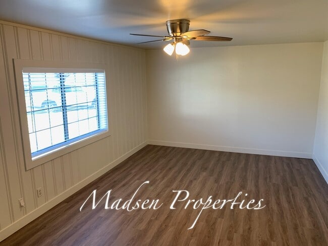 Building Photo - 133 Terrace Dr