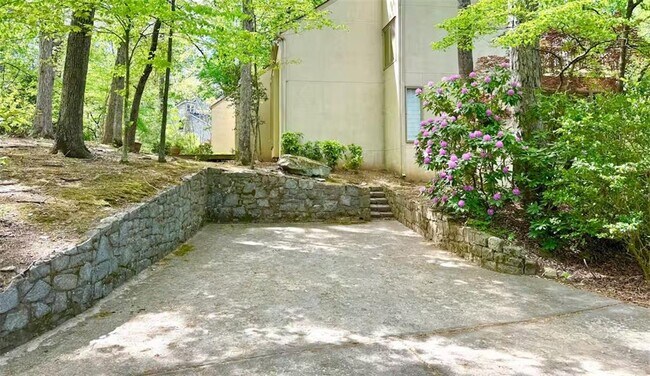 Building Photo - 175 River Ct Pkwy