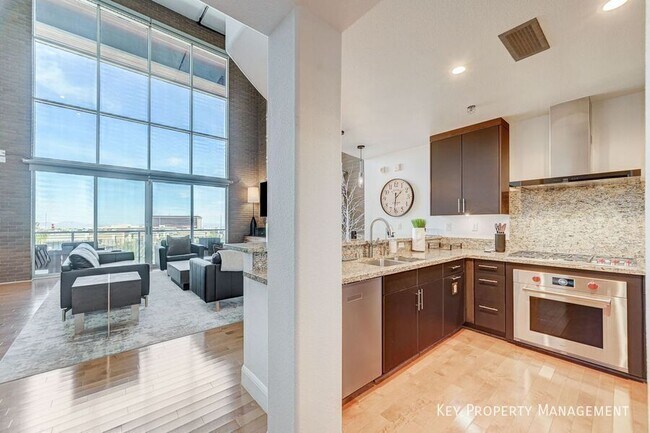 Building Photo - 11441 Allerton Park Dr