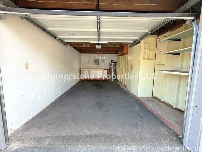 Building Photo - 98-1453-1453 Kaahumanu St