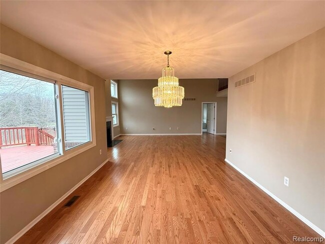 Building Photo - 28975 Hearthstone Dr