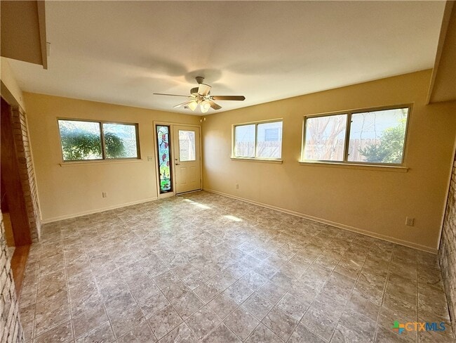 Building Photo - 1050 Elizabeth Ave