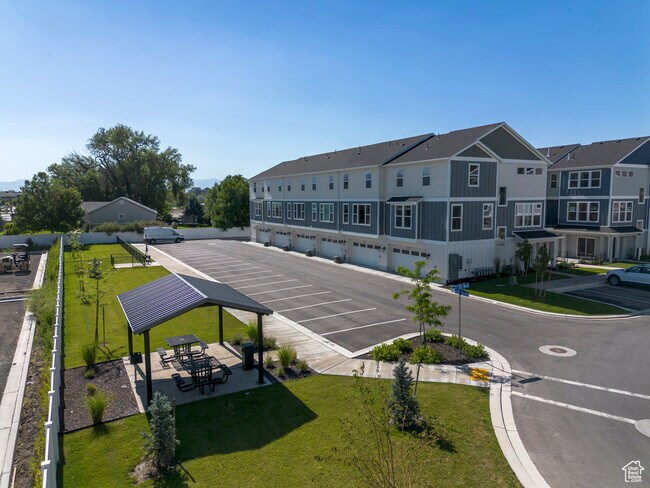 Building Photo - 1766 W 160 S