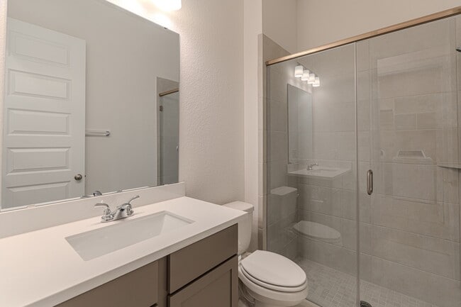 Building Photo - 15910 Mahogany Mist Dr