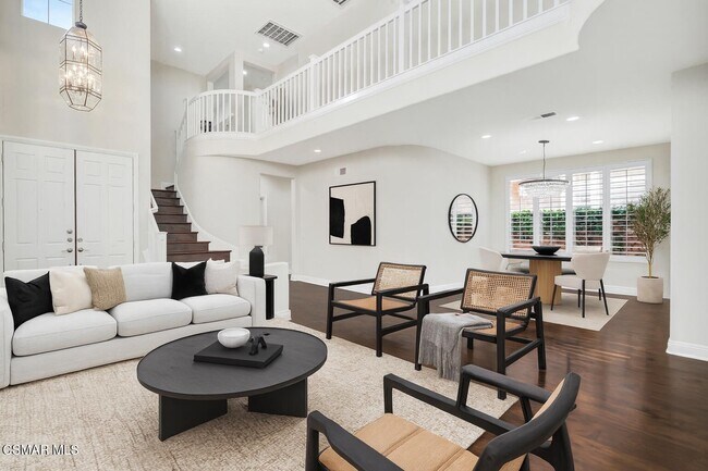 Building Photo - 3044 Ferncrest Pl
