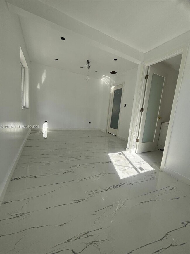 Building Photo - 4380 SW 1st St