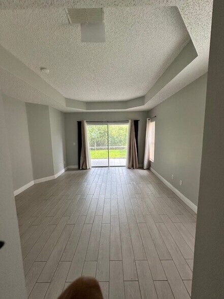 Building Photo - 1645 Anna Catherine Dr