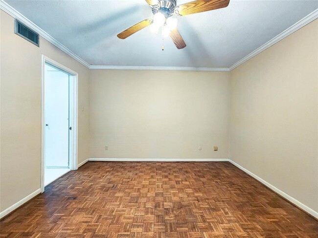 Building Photo - 12 Kings Row