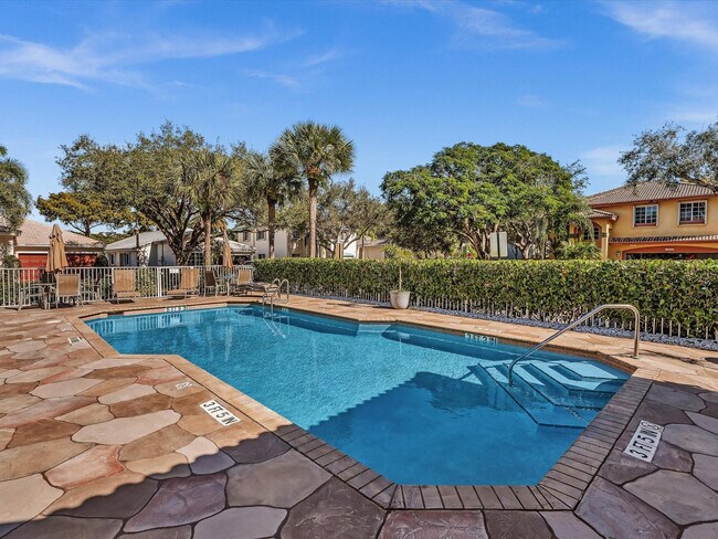 Building Photo - 1449 Banyan Cir