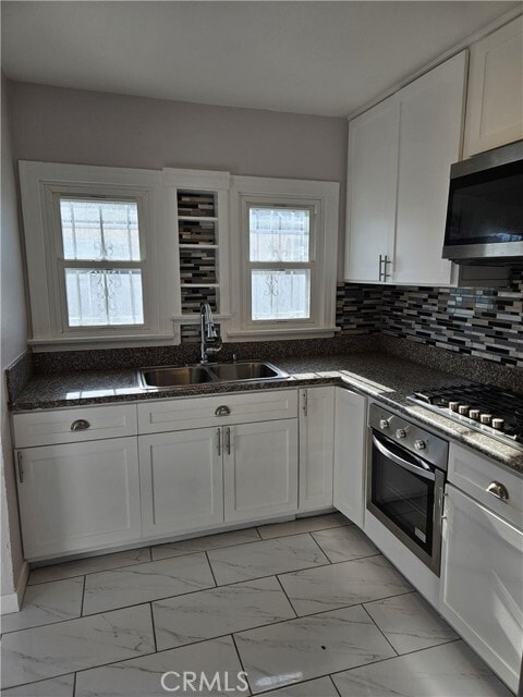 Building Photo - 1538 W 102nd St