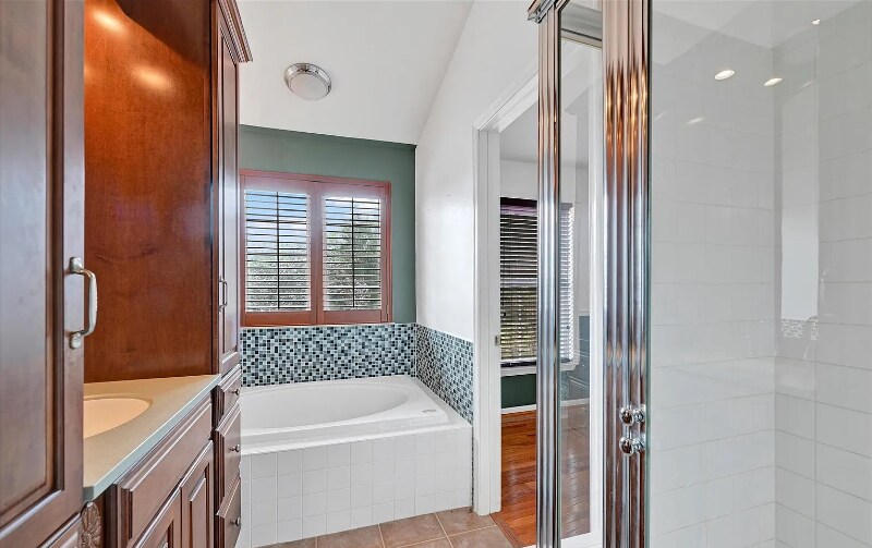 Building Photo - 9855 Sherwood Farm Rd