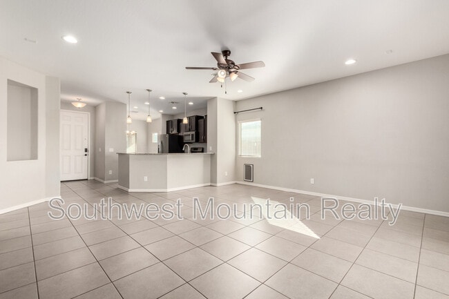 Building Photo - 41540 N Jacaranda Ct