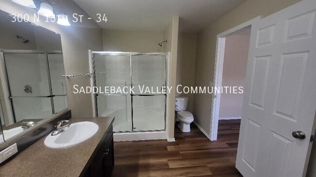 Building Photo - 300 N 13th St