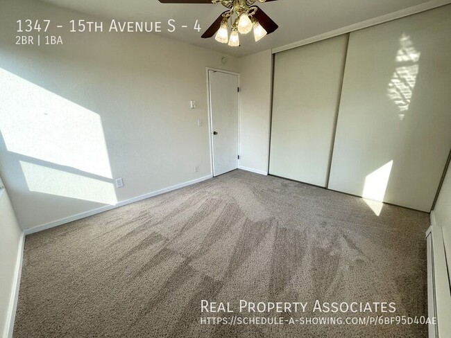 Building Photo - Bright Large Corner Unit Apt - *GARAGE PAR...