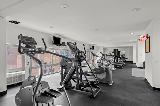 Building Photo - 1221 N Dearborn St