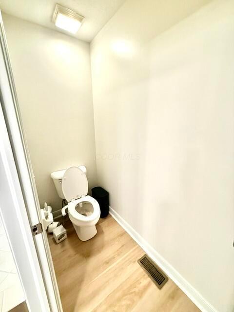Building Photo - 9460 Santa Clara Cir