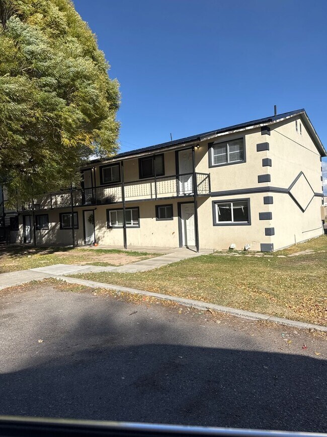 Primary Photo - Quail Hollow 13