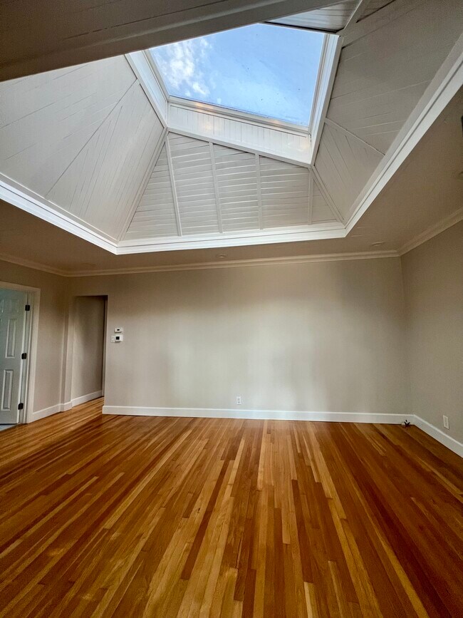 Living Room - 4114 Albright Ave