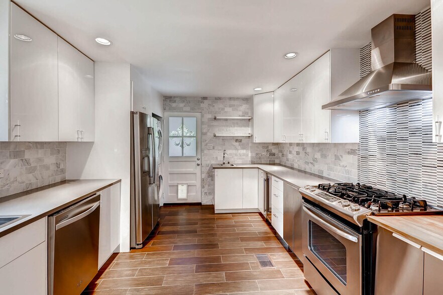 Kitchen - 1183 Forest Street