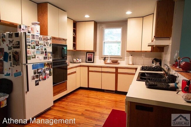 Building Photo - 3 br, 2 bath House - 210 HILLSIDE STREET