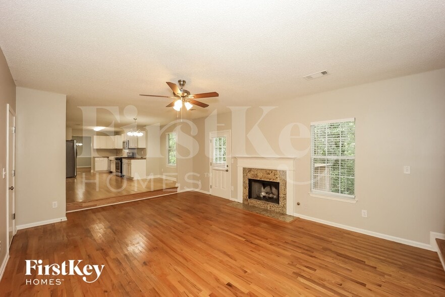 Building Photo - 3823 Riverview Ferry Crossing