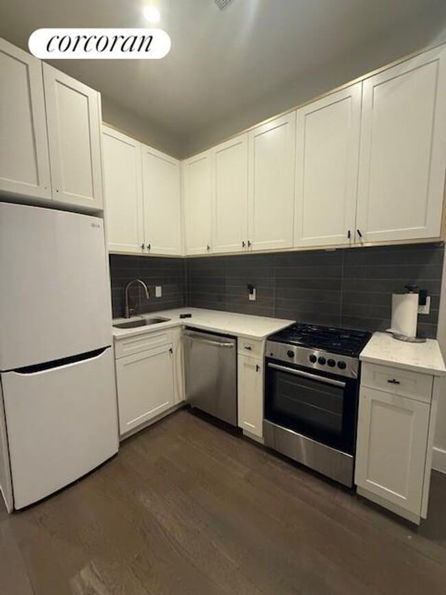 Building Photo - 162 Stuyvesant Ave