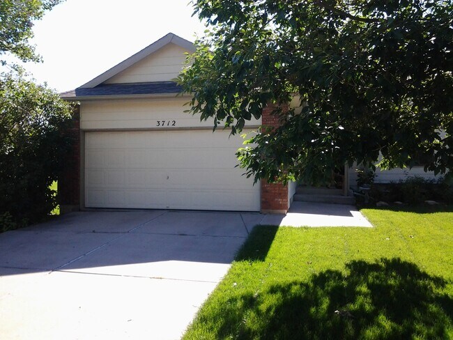 Building Photo - Wonderful Home Centrally Located