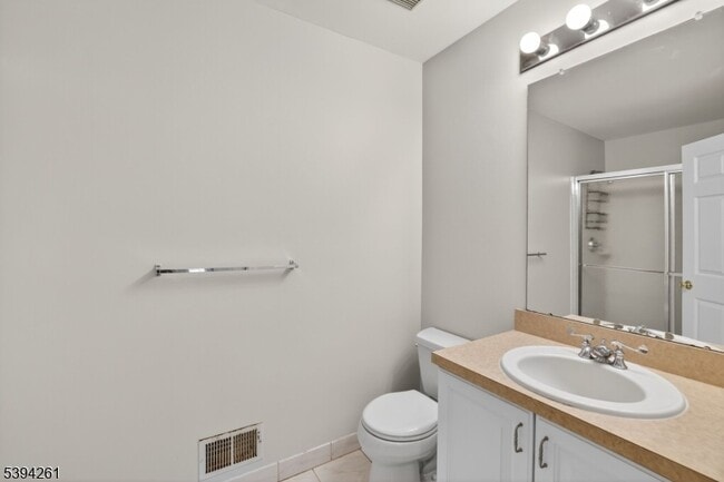 Building Photo - 535 Coventry Dr