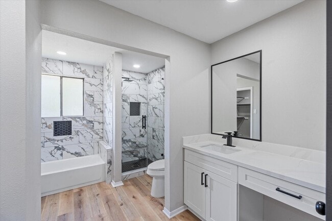 Building Photo - 5811 Fair Forest Dr