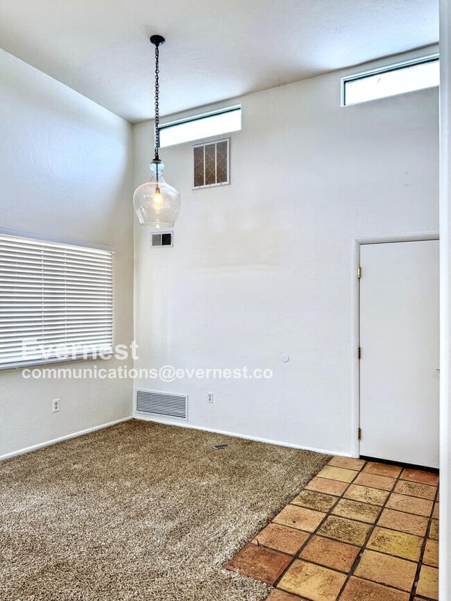 Building Photo - 7370 W Beryllium Ln