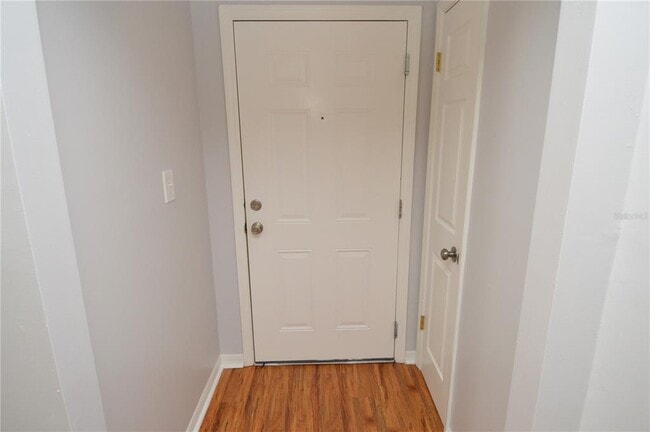 Building Photo - 166 Pompano Dr SE