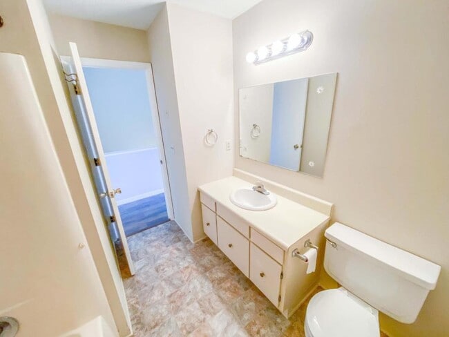 Building Photo - 746 M.L.K. Jr Blvd