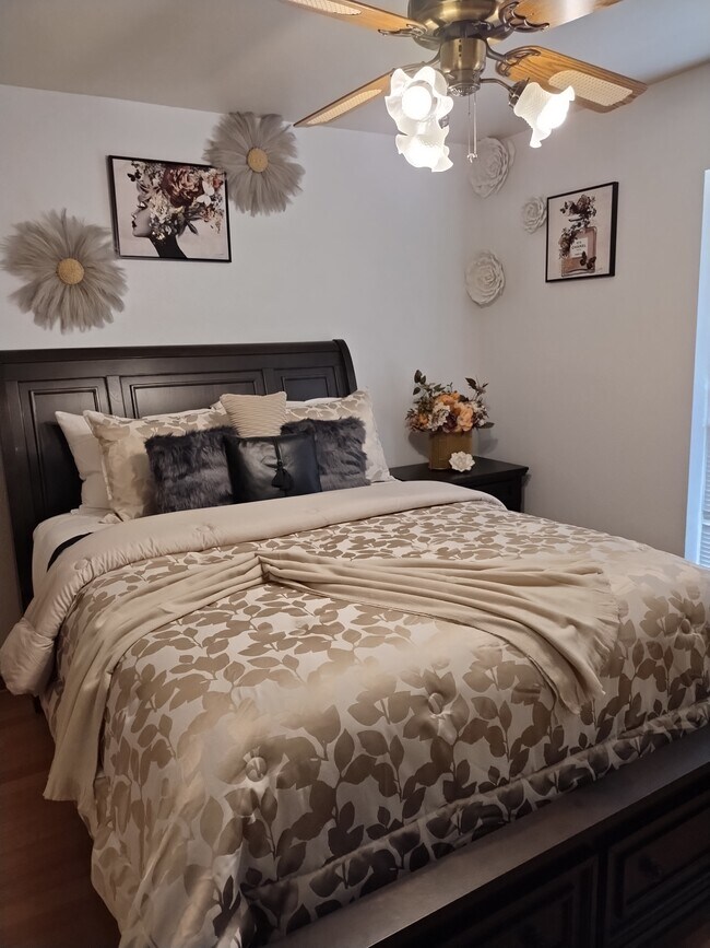 Building Photo - 4315 Genoa Rd