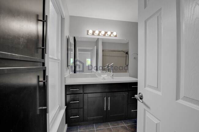 Building Photo - 1492 Via Cancion