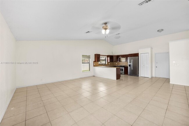 Building Photo - 9601 Dunhill Dr