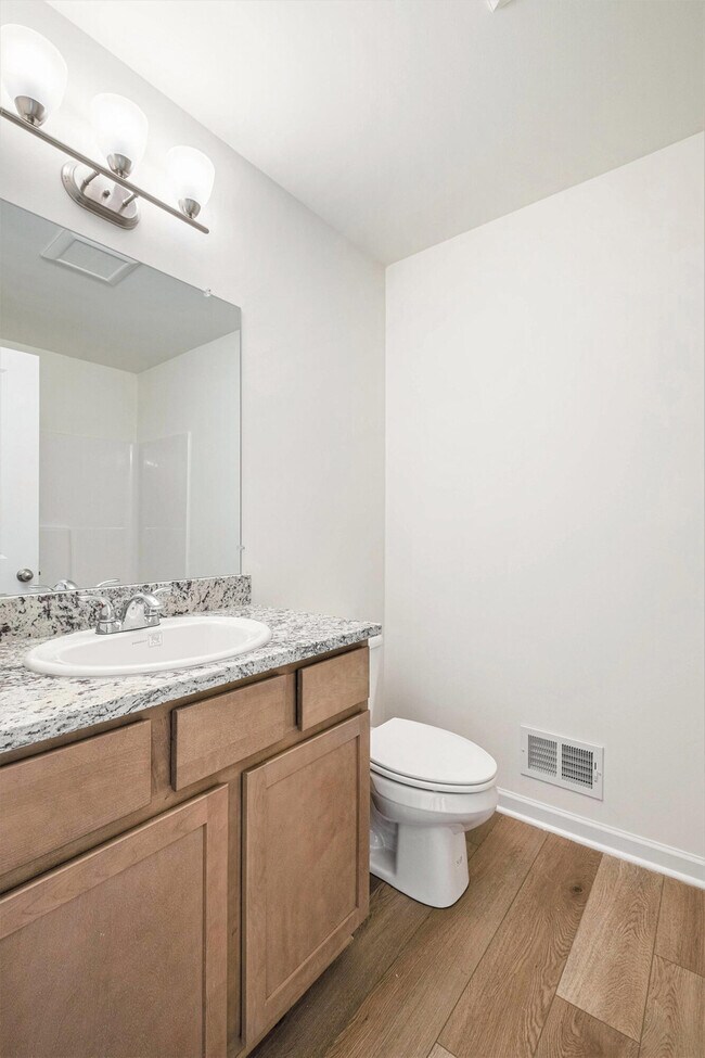 Building Photo - 5391 Swan Dr