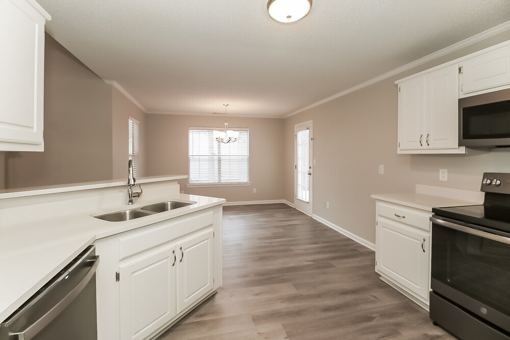 Building Photo - 245 Pebble Creek Dr