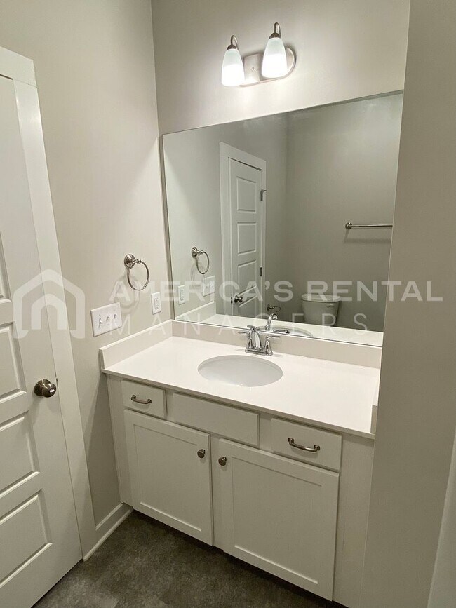 Building Photo - DEPOSIT PENDING!!! Home for Rent in Jasper, AL... Available to View Now!!!