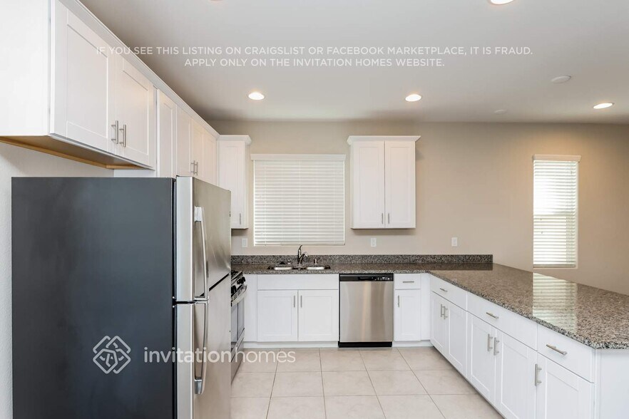 Building Photo - 8776 Candelabra Ct
