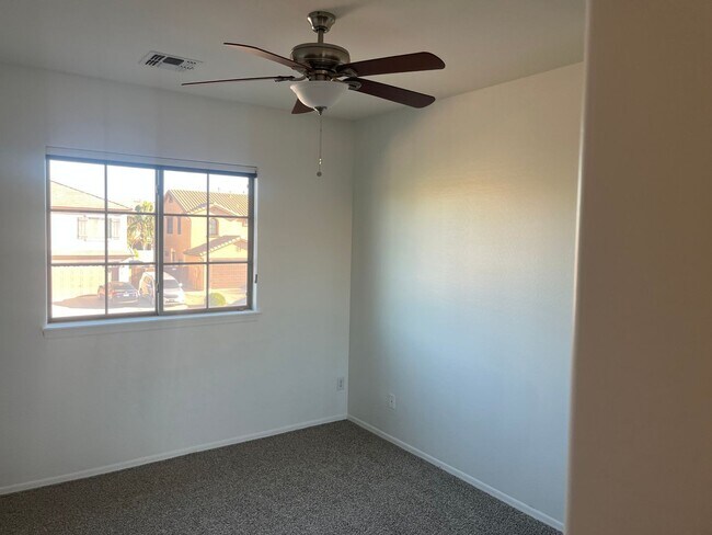 Building Photo - 14361 W Maui Ln