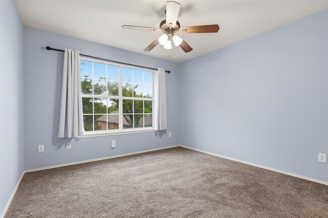 Building Photo - 2632 Century Park Blvd